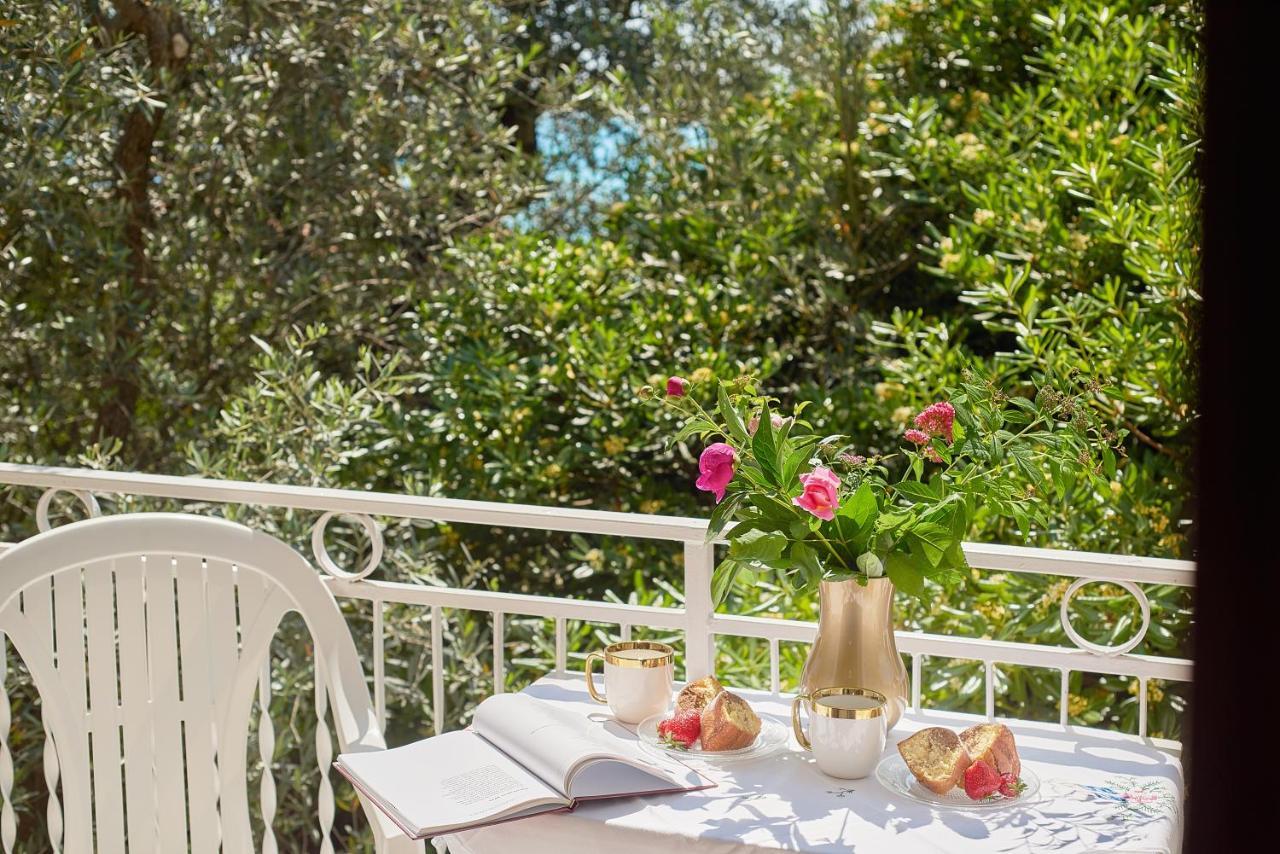 Apartmani Kuca U Maslinama Sveti Stefan Exteriör bild